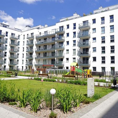 Red Wall Apartment In The Old Town Гданск Екстериор снимка