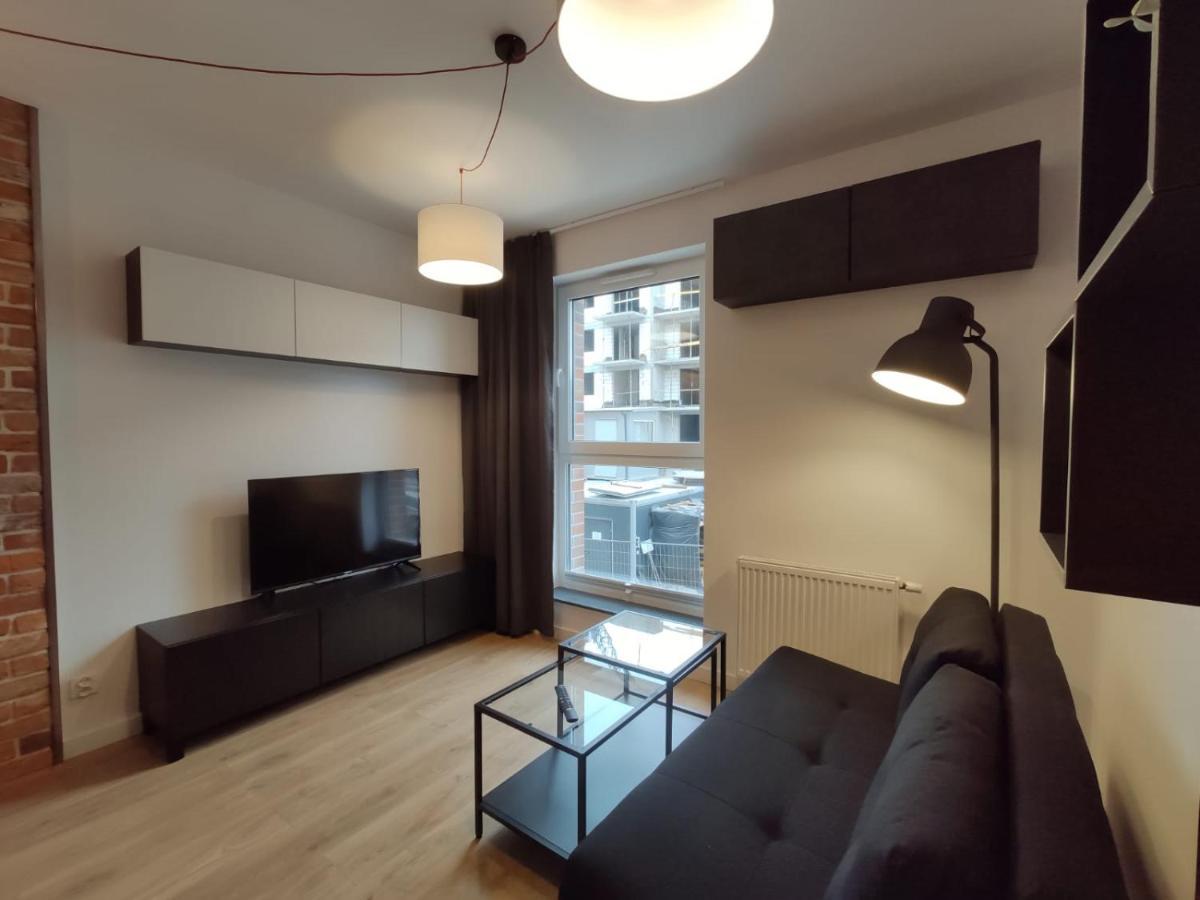 Red Wall Apartment In The Old Town Гданск Екстериор снимка